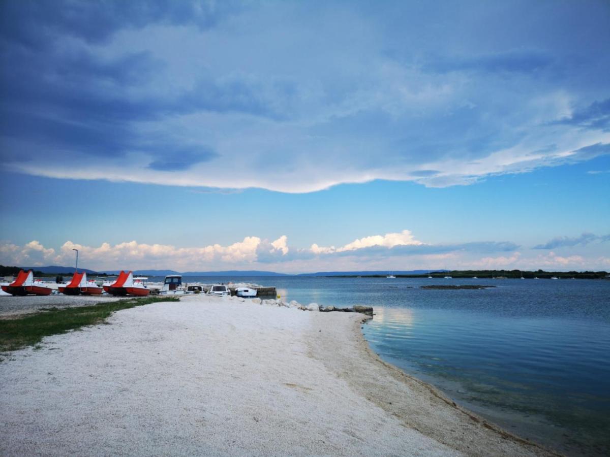 Haus Mirela Daire Ližnjan Dış mekan fotoğraf